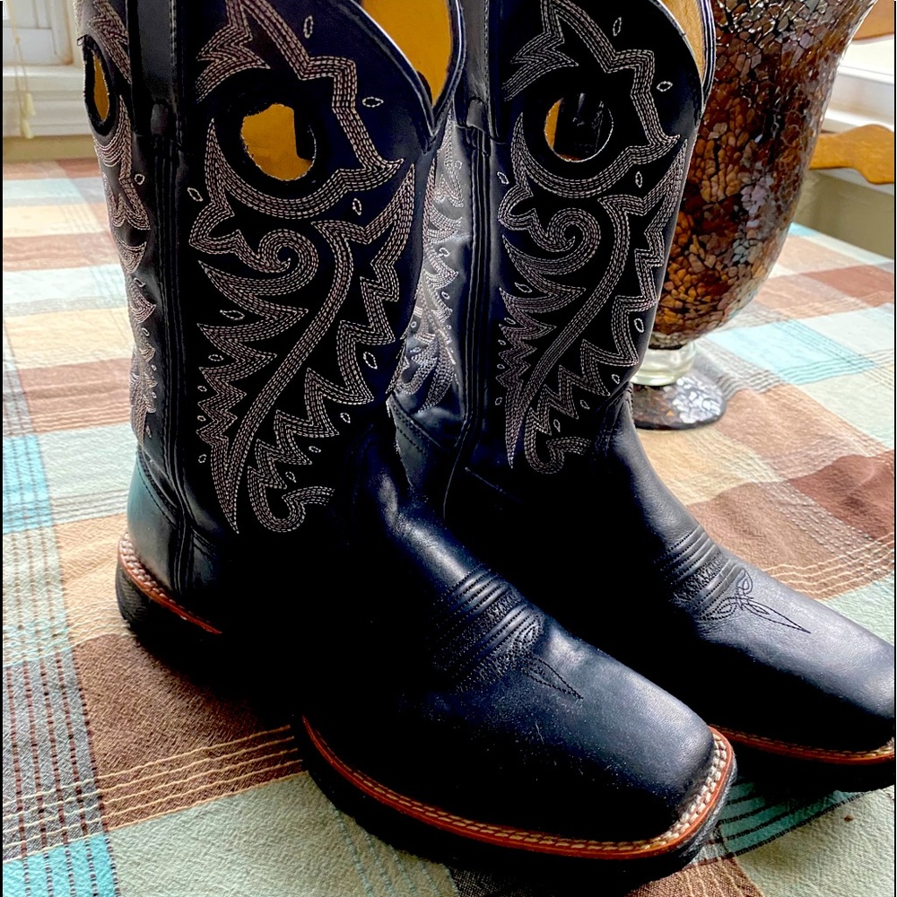 Durango women’s 8.5 M steel toed boots